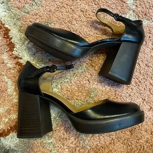 Crown Vintage Leather Greeta Pump Heels